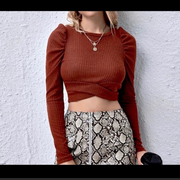Sweaters - Crop Top Sweater